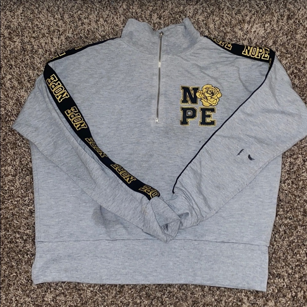 Women’s turtle neck sweatshirt